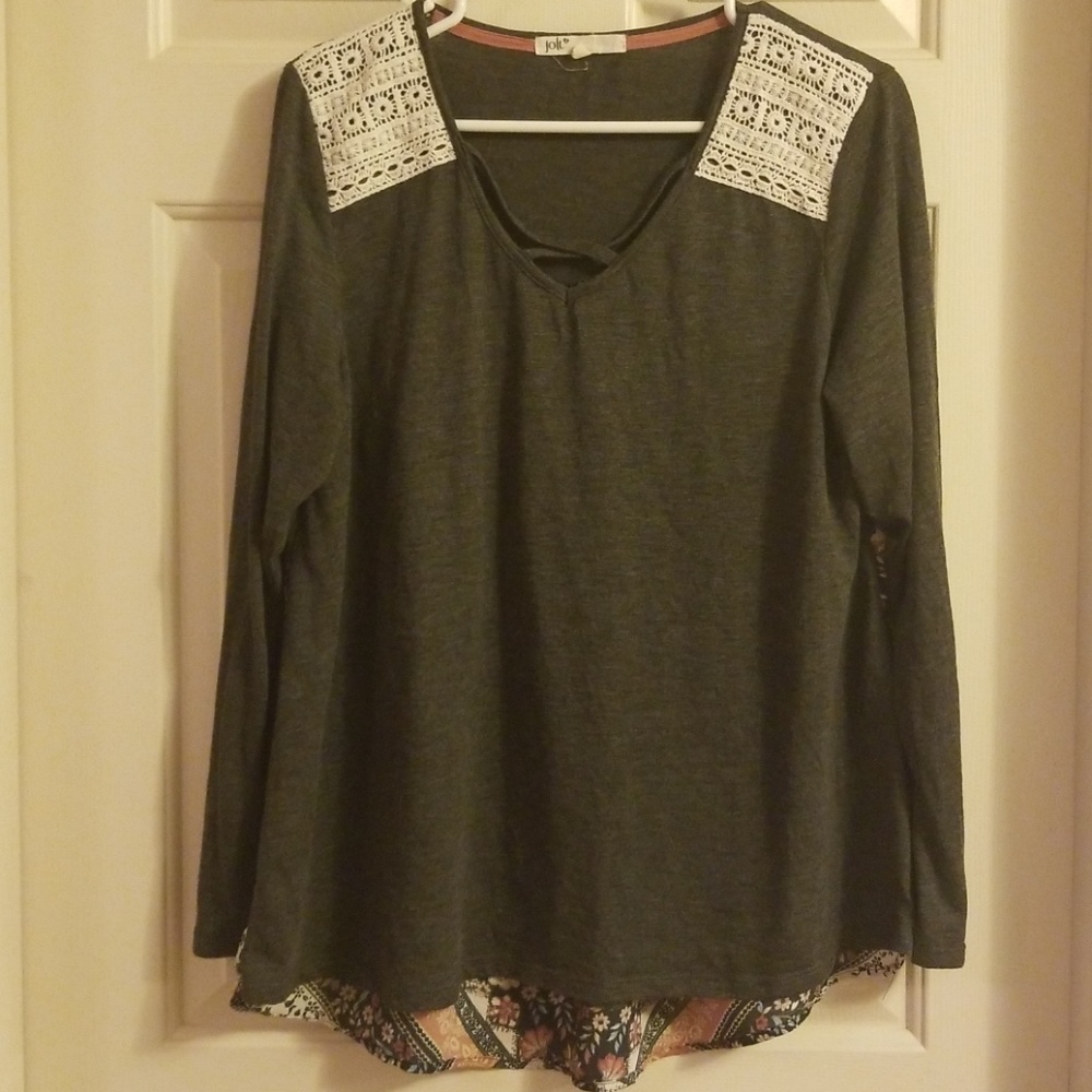 Long sleeve top